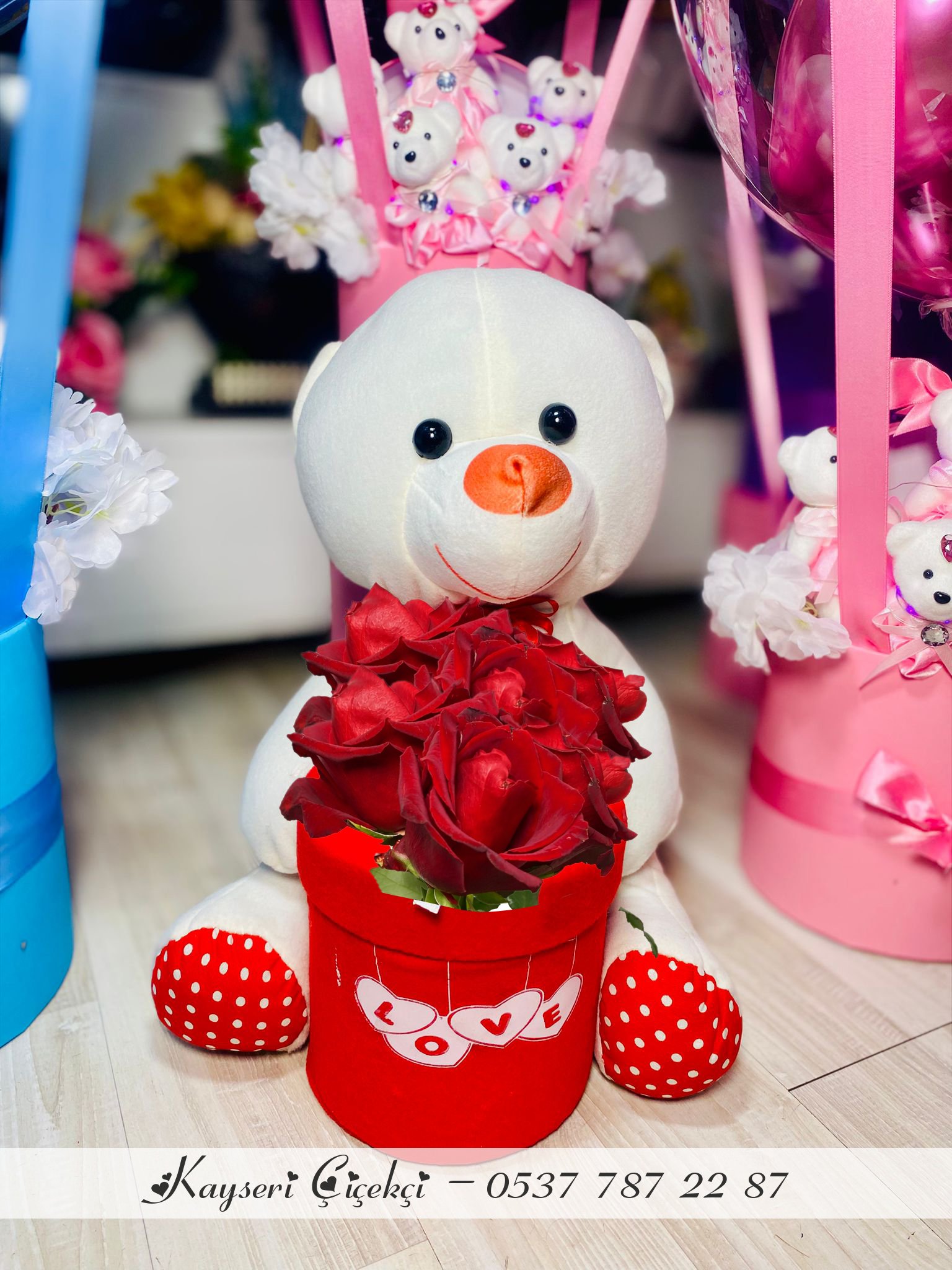 50 Cm Peluş Kutulu Ayıcık  7 Gül