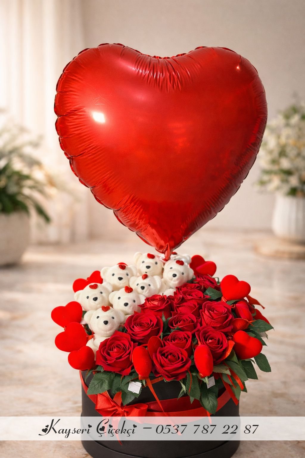 Silindir Kutuda Ayıcık Yapay Gül (Uçan Balon Hediyeli)