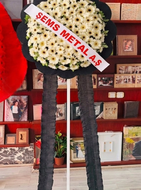 Beyaz Gerbera (Cenaze) Çelenk