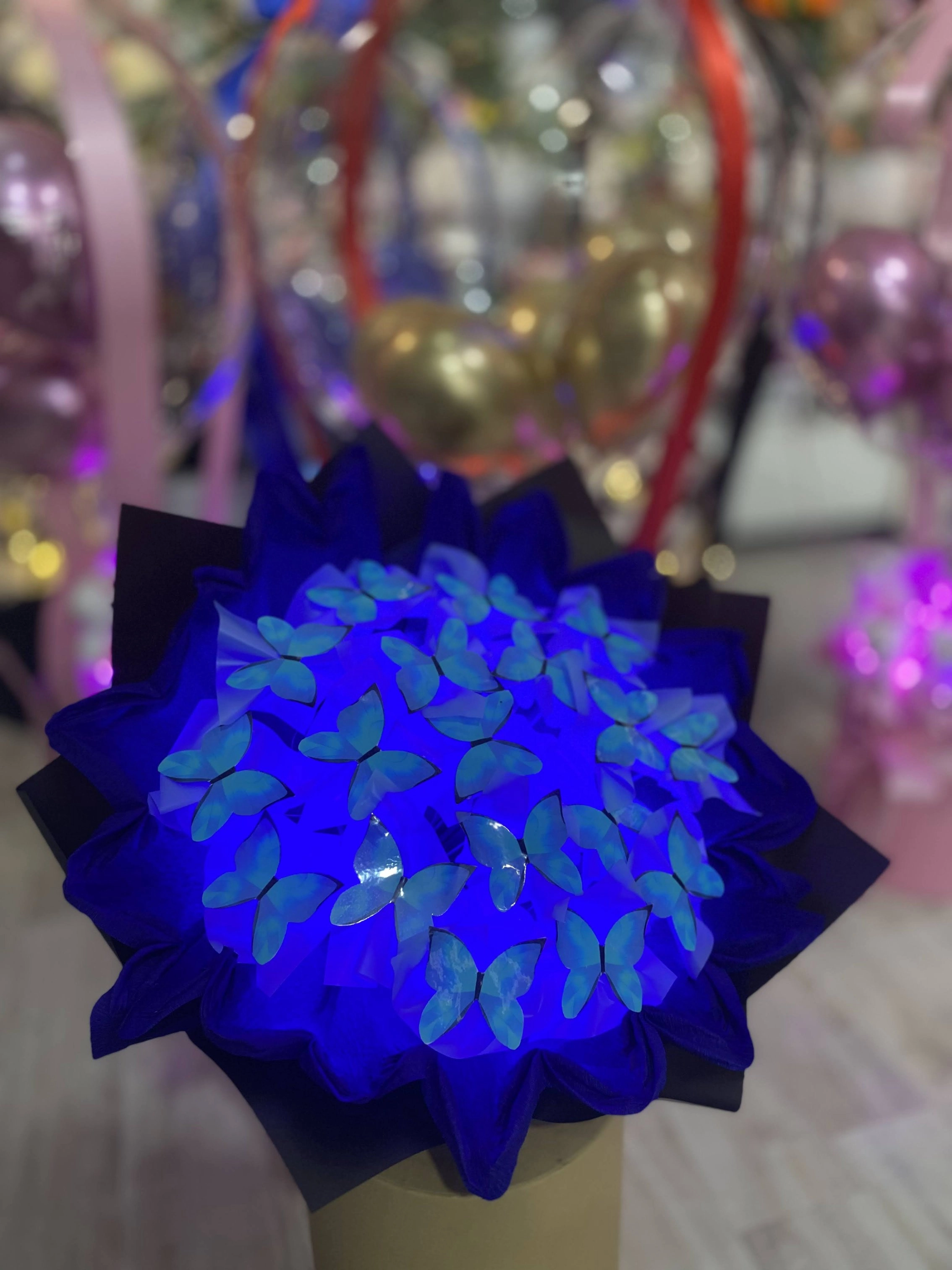 Işıklı Kelebek Buketi Mavi