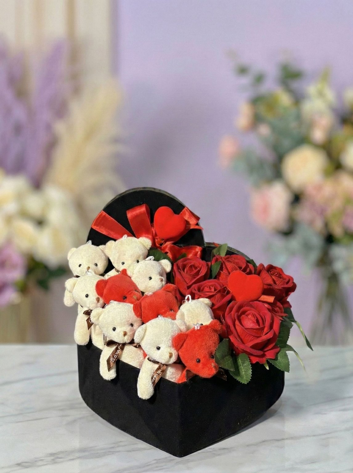 Kalplı Peluş Ayıcıklı Güllü Kutu Orta Boy