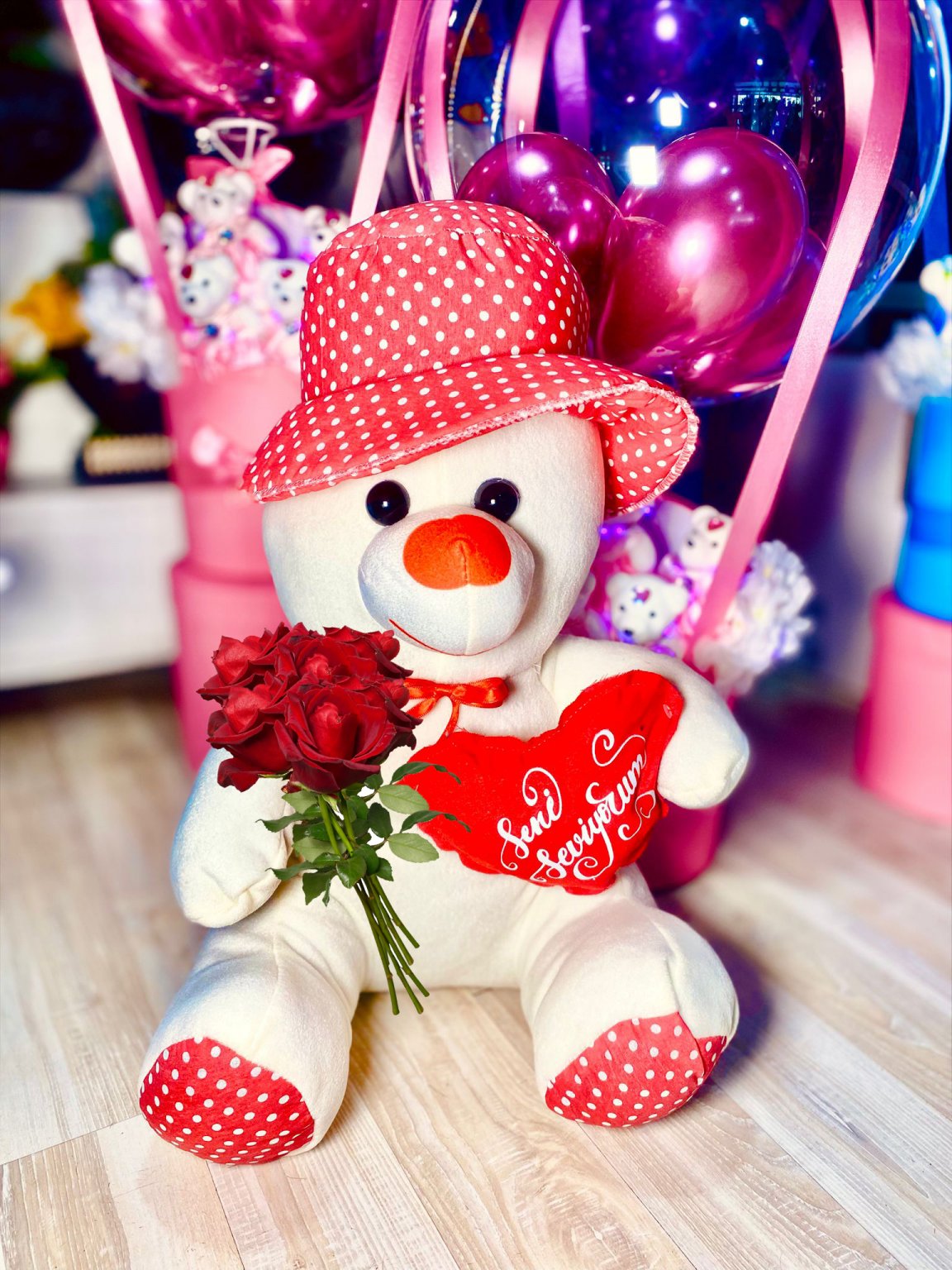 Kalpli Şapkalı 60 Cm Peluş 5 Gül