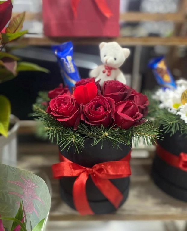 Kutuda 9 Gül Ayıcık