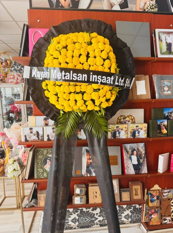 Sarı Cenaze Çelenk Canlı